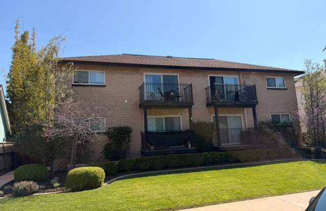 Coastal 2BR Condo Just Blocks from the Beach in Coronado photos photos