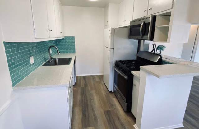 15114 Dickens Street photos photos