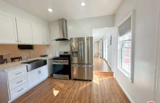 1413 Paloma St photos photos