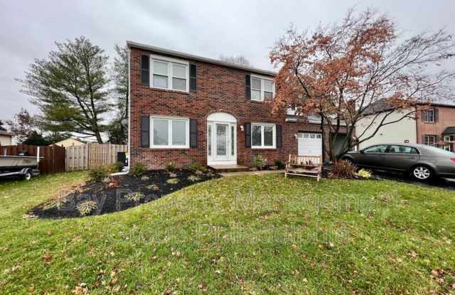 4233 Remo Crescent Rd photos photos