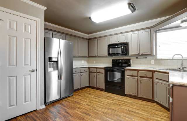 COMING SOON! 3 Bedroom 2 Bathroom House in PGISD! Gallery 3
