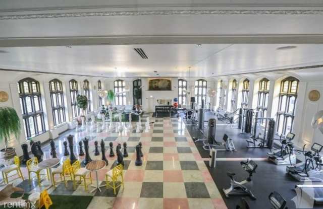 183 W Randolph St 1912 Gallery 4
