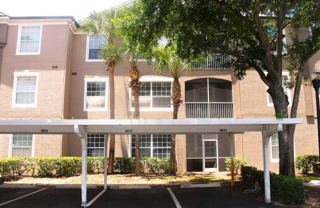 Lovely condo for Rent Gallery 3