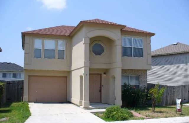 7 Irongate Creek - 7 Irongate Creek, San Antonio, TX 78238