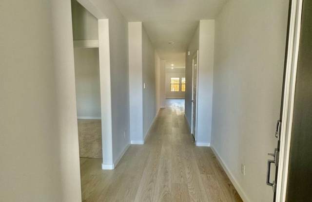 1105 Mahogany Dr Gallery 4