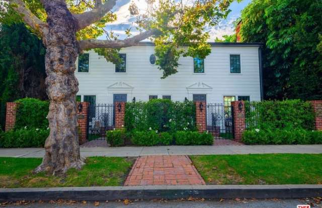 133 S Bedford Dr Gallery 2
