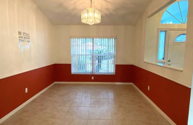 Spacious 3 Bedroom Ormond Beach Home! Gallery 3