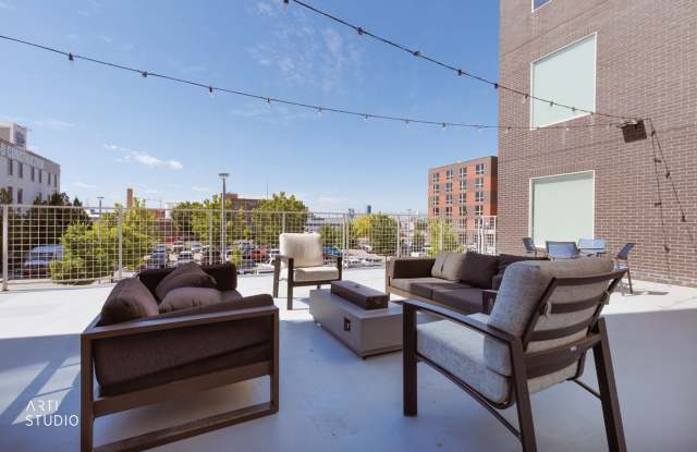 Downtown 360 Apartments Gallery 3
