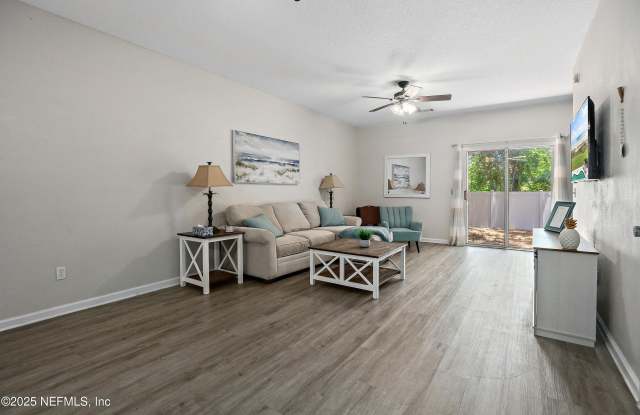 677 SCRUB JAY Drive Gallery 4