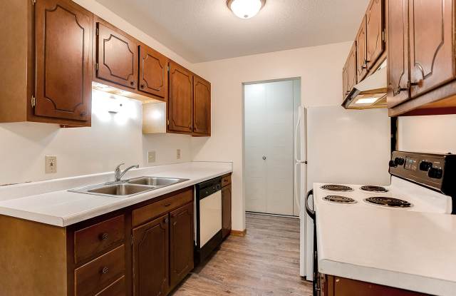 Cambridge Court Apartments Gallery 1