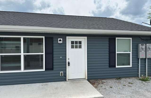 915 E 8th Street unit: B photos photos