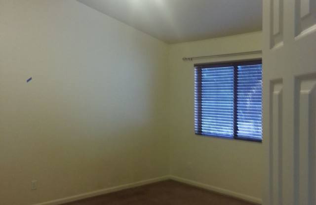 1039 E Brentrup Dr Gallery 2