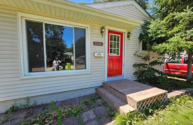 26411 LORENZ Street - 26411 Lorenz Street, Madison Heights, MI 48071