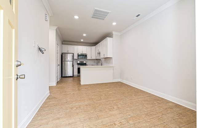 1714 Club Road Gallery 3