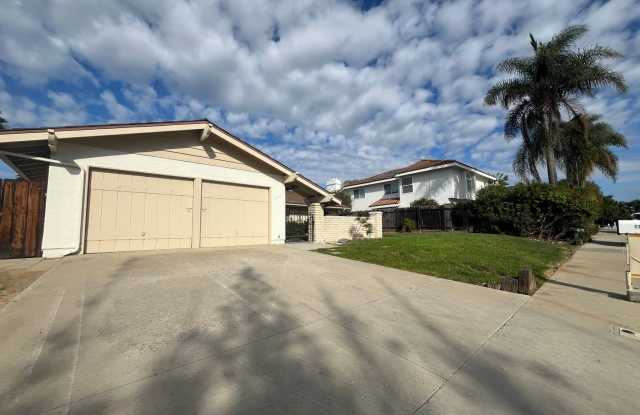 Light and Bright, Single-Story Home on a Spacious Lot in the Heart of La Costa: Steps to School & Close to Town Center Gallery 1