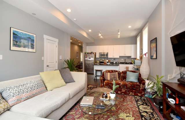 1638 West 21st Street - 1 Gallery 3