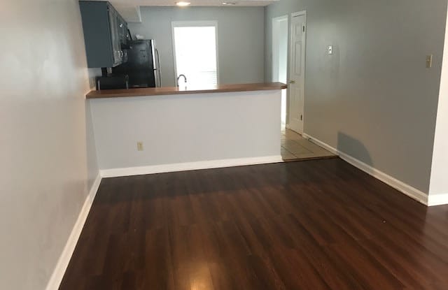 3877 Glencoe Drive Gallery 2