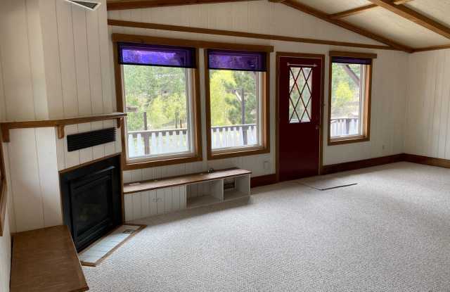 18280 Alta Vista Dr. Gallery 4