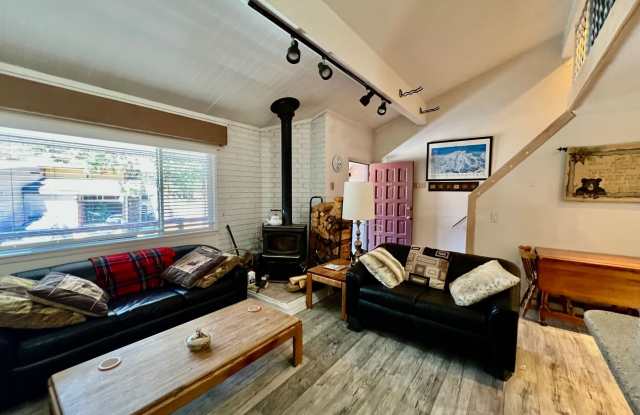 Fully Furnished 1-Bedroom Loft – Sierra Manors – $3,200/month photos photos