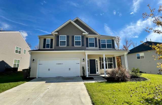 Stunning 4 Bedroom 2.5 Bathroom 2-story Home in NE Greensboro with 2 car garages photos photos Stunning 4 Bedroom 2.5 Bathroom 2-story Home in NE Greensboro with 2 car garages photos photos