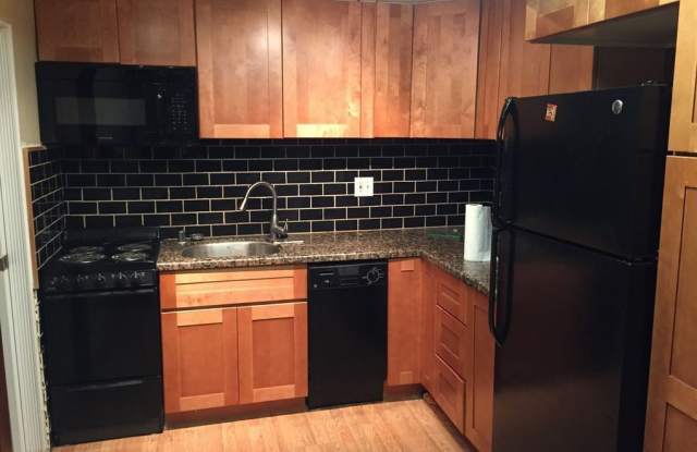 Montecito - 1 Bedroom, 1 Bath single story apartment, INCLUDES UTILITIES - 906 Chelham Way, Montecito, CA 93108