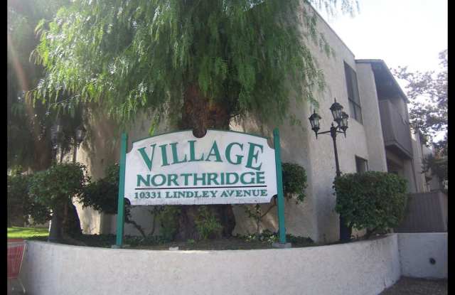 REDUCED!!! 3 bedroom townhouse in Northridge - 10331 Lindley Avenue, Los Angeles, CA 91326
