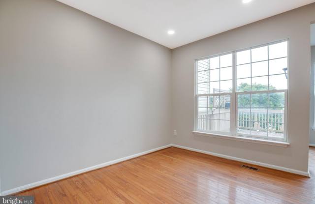 10222 MAGNOLIA GROVE Drive Gallery 4
