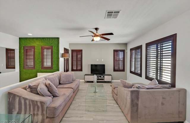 7376 Blanco Peak Street Gallery 3