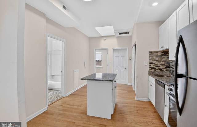 1648 PARK Road NW Gallery 1