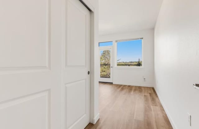 Hermoso View Apartments Gallery 4