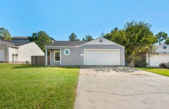 Great Location - 3/2 close to Downtown Bentonville! photos photos