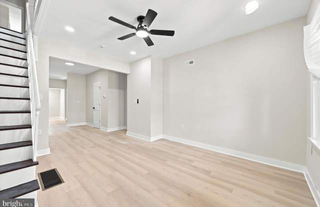 6151 ALGARD Street Gallery 2