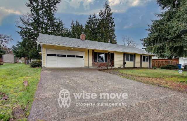 Mid-Mod on Missoula- Big Backyard! photos photos