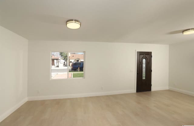 12781 Woodcock Avenue Gallery 4