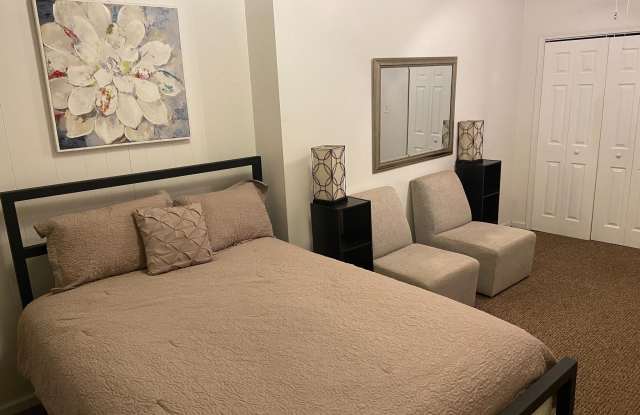1808 W DIAMOND Street unit: 1 photos photos
