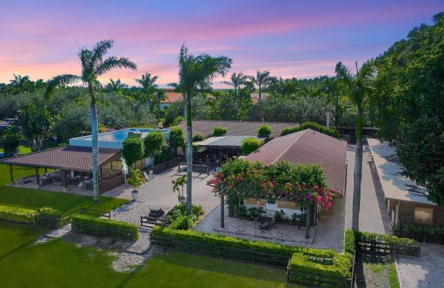 5420 Las Palmas Avenue (Stalls) - 5420 Las Palmas Avenue, Wellington, FL 33449