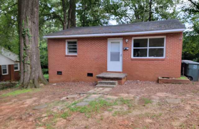 2 Bedroom 1 Bathroom House Gallery 1