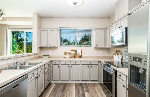 BOTHELL 2 BED, 2 BATH CORNER CONDO FOR RENT AVAILABLE NOW! photos photos