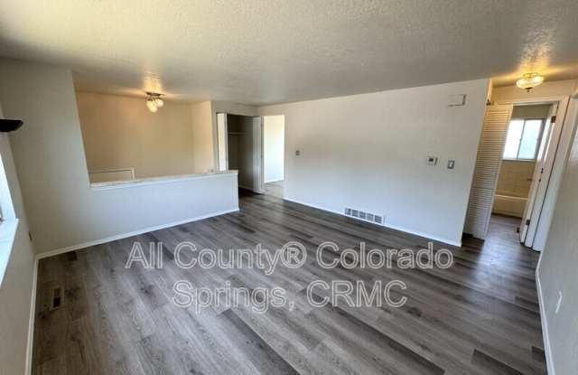 1237 Chiricahua Drive Gallery 3