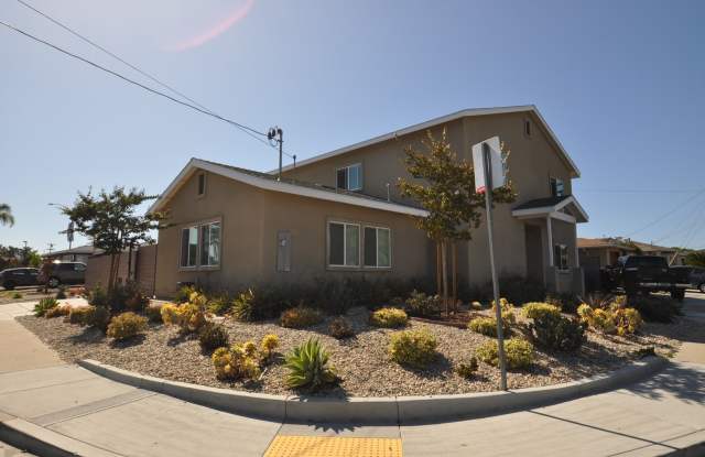 7BD/5BA, LOTS of Parking!! (Lease out, pending signatures. Check back in a few days!) photos photos