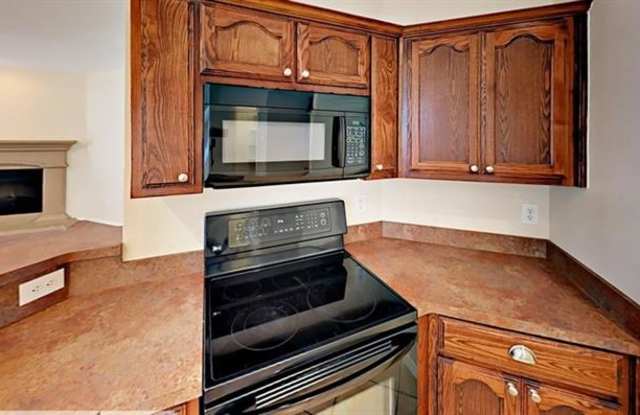 900 Pebblecreek Drive Gallery 4