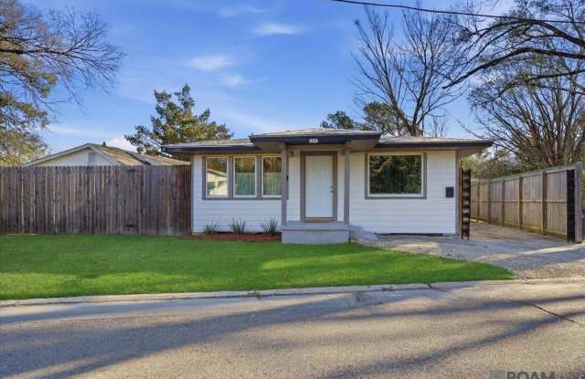 1341 Eddie Robinson Sr Drive photos photos