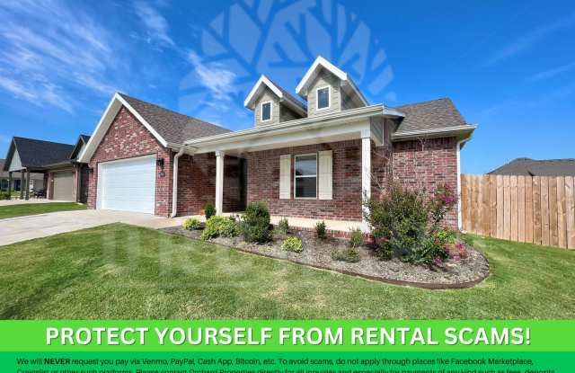 Single Family Home - Sought-After Applewood Plan | Short & Long-Term Options Available- Contact us for Details! Gallery 1