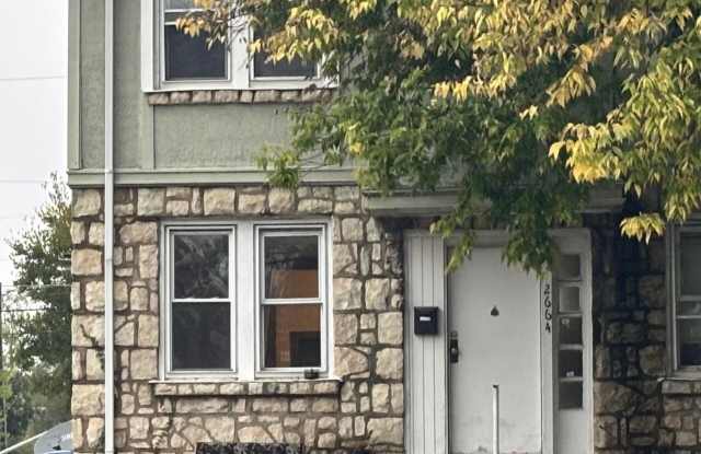2664 E Fifth Avenue photos photos