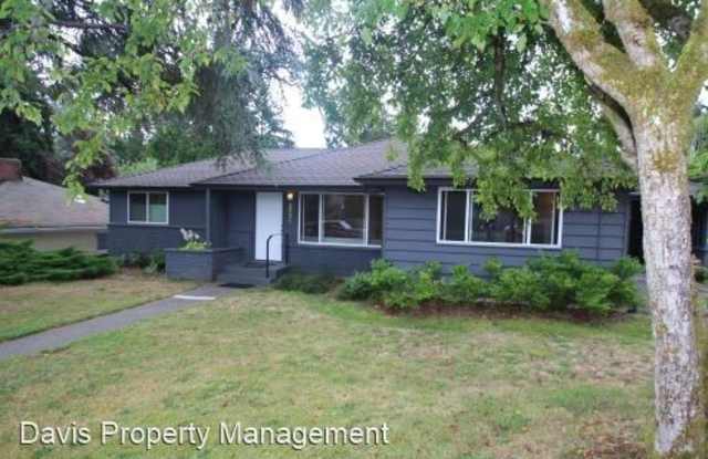 2531 NE 105th Pl - 2531 Northeast 105th Place, Seattle, WA 98125