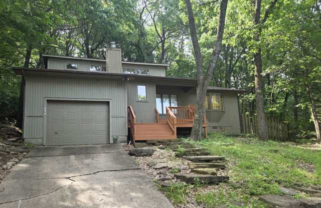 Gorgeous 3-Bedroom, 2-Bathroom Single Family Home Near The U of A!!! photos photos
