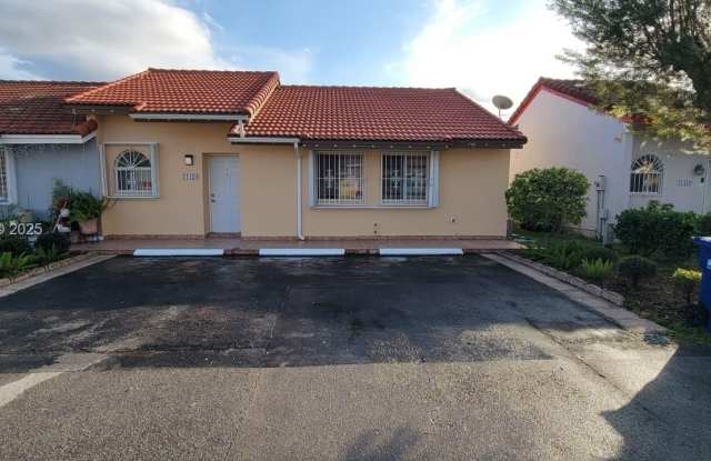 11470 NW 4th Ln - 11470 Northwest 4th Lane, Sweetwater, FL 33172