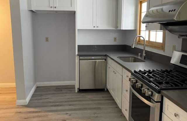 Condo of 3 bedrooms and 2.5 baths in Alhambra photos photos