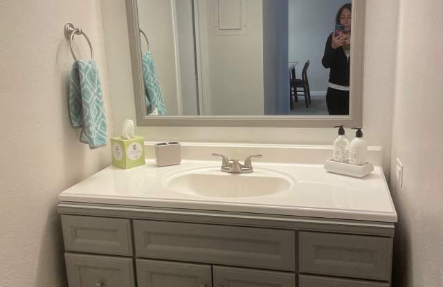 4800 Hale Parkway photos photos