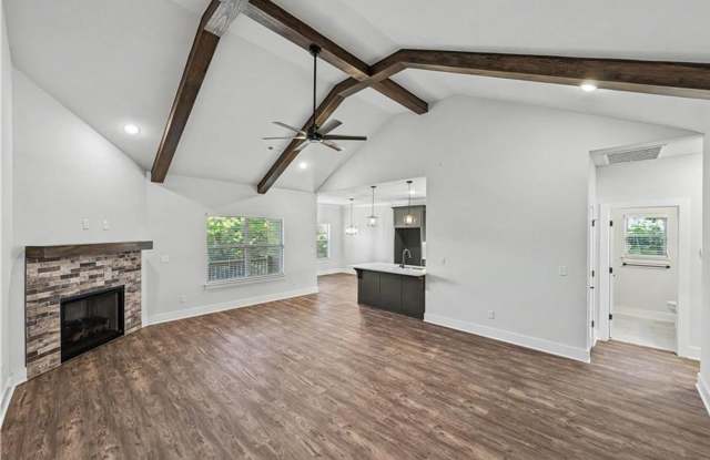 Vaulted Ceilings, Custom Finishes, Total Privacy: Welcome to 24 Cromarty Dr! photos photos